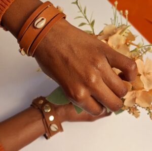 Genuine Leather and Shells Bracelet